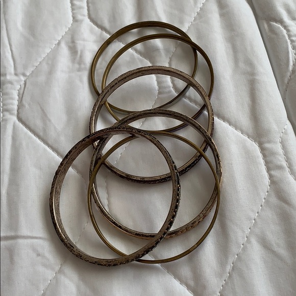 Bracelets - Picture 2 of 4